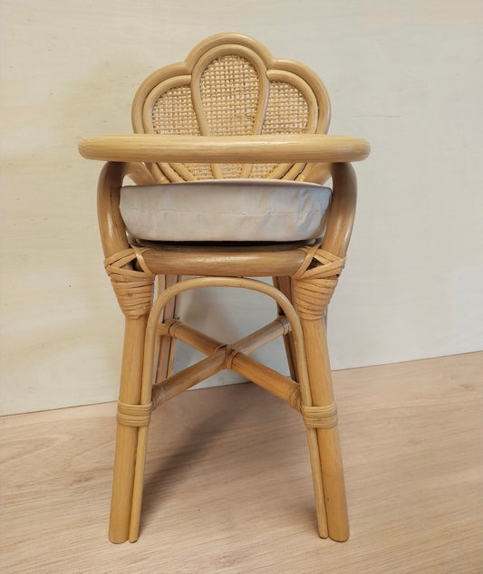 Oceana - Clam Rattan doll high chair