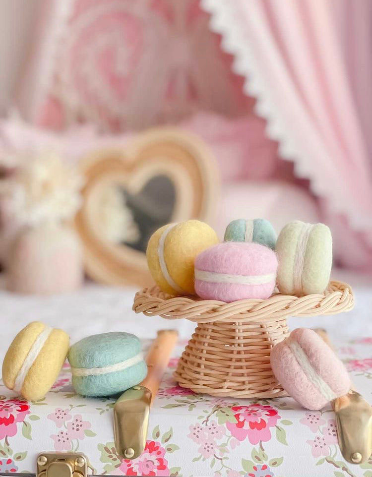 Pastel Macarons - 6 pce
