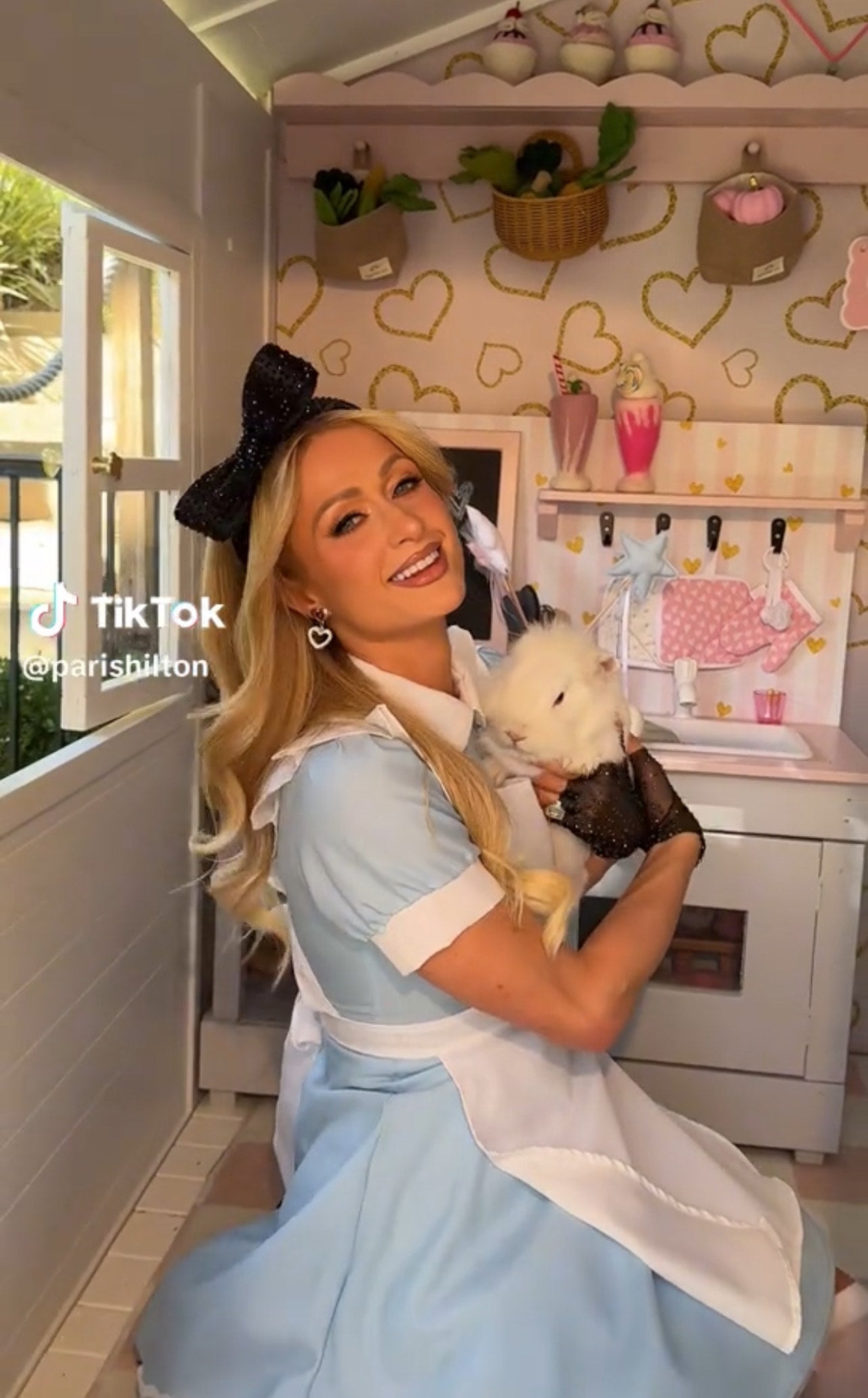 Paris and Kathy Hilton love JUNI MOON!