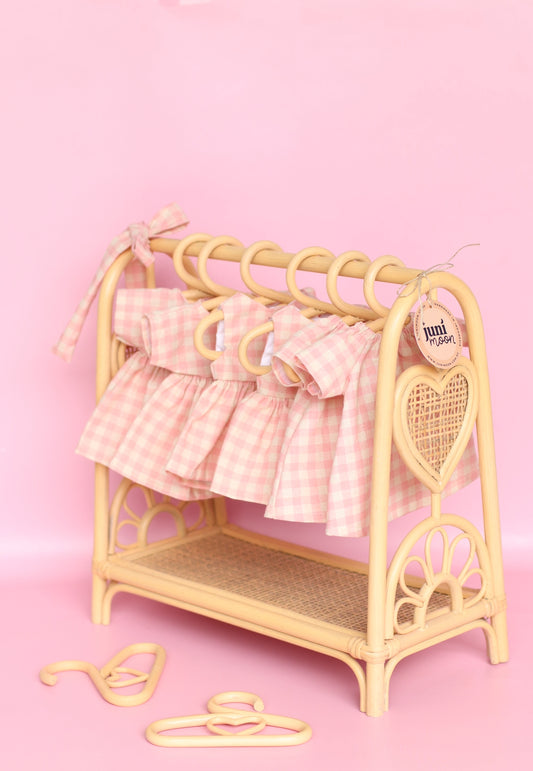 Heart strings open DOLLY WARDROBE (3 hangers included)