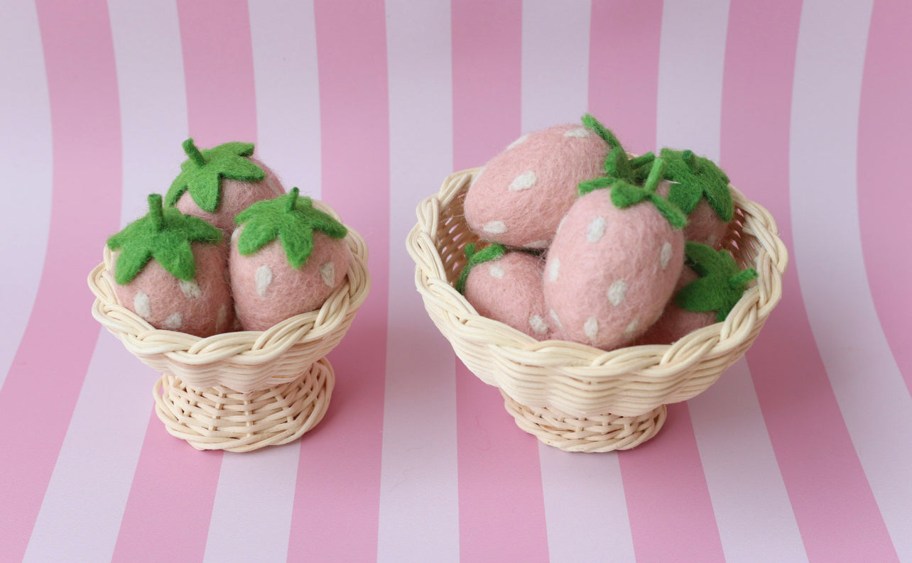 Footed Fraise bowls - 2 sizes