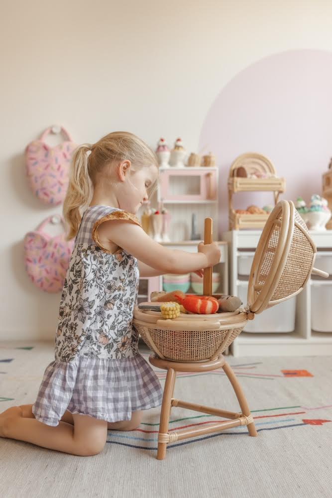 Rattan kids BBQ + tongs + hot coals + (Australia only)